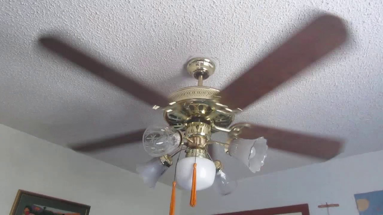 Foot Print Vent ceiling fan in my bedroom! D YouTube