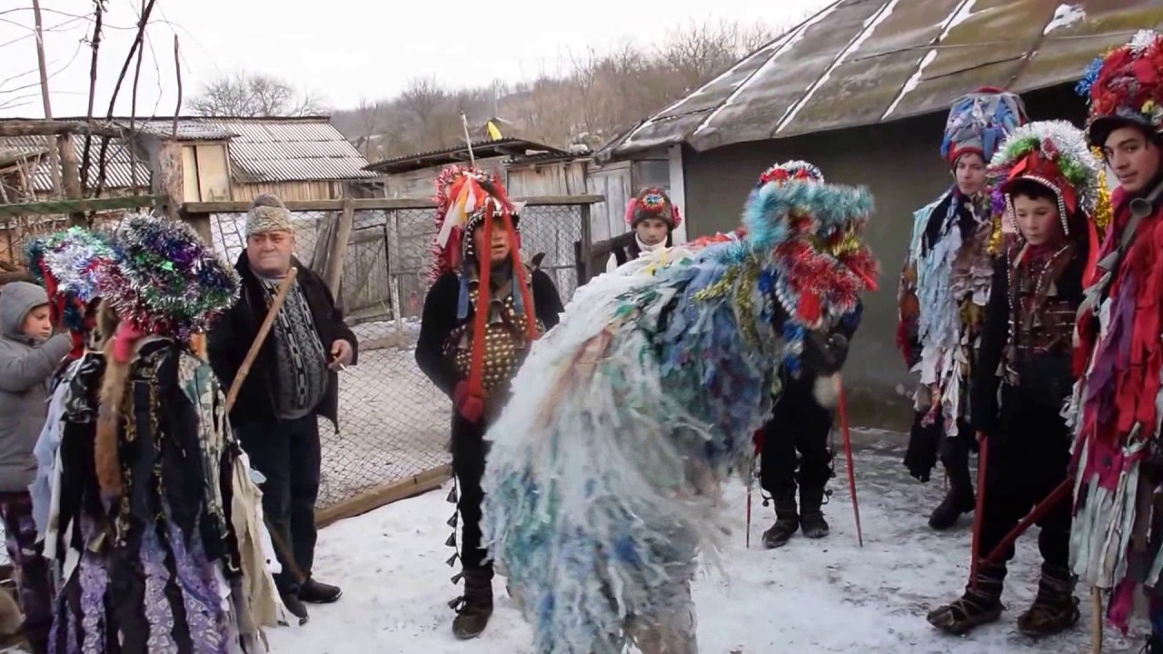 Datini si obiceiuri de iarna Lipova 2016 YouTube Datini si obiceiuri de iarna Lipova 2016 YouTube