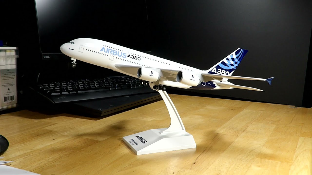 1/200 A-380 AIRBUS HOUSE PAINT