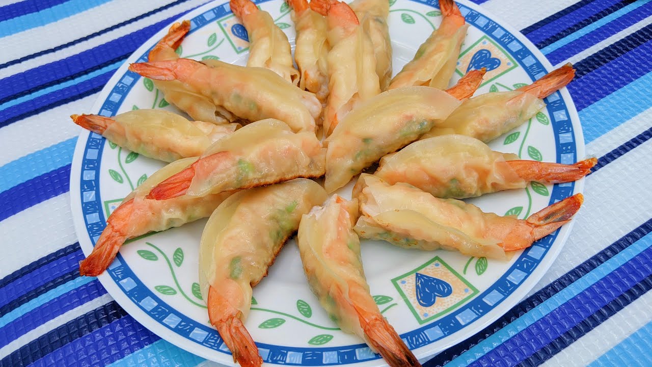 Easy Whole Shrimp Dumpling Gyoza Potstickers Saeu Mandu Recipe 虾仁韭菜猪肉鲜虾煎饺 [中文字幕，Eng Sub