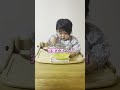 初めてクッキー作りに挑戦する2歳児w #shorts #みいちゃん #かわいい