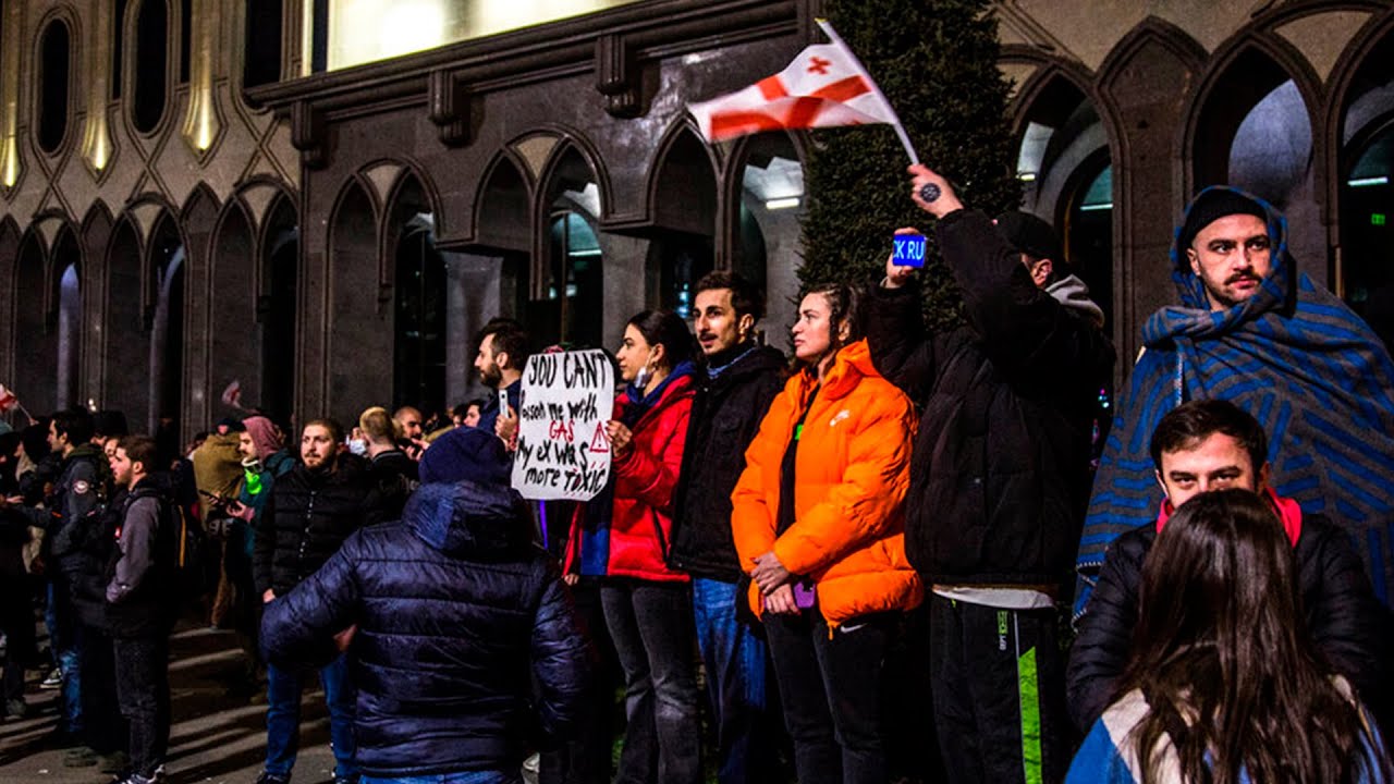 Массовые протесты в Тбилиси. Полиция задержала 14 участников митинга