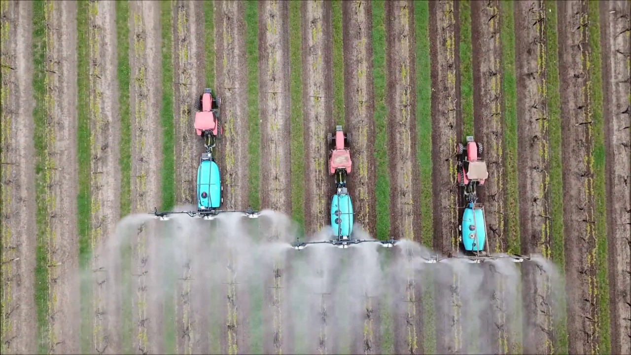 Interlink Vineyard - 3 Row 900mm Batwing Sprayer!