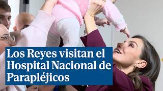 Los Reyes Sacan Su Lado Más Paternal Con Los Pacientes Del Hospital Nacional De Parapléjicos