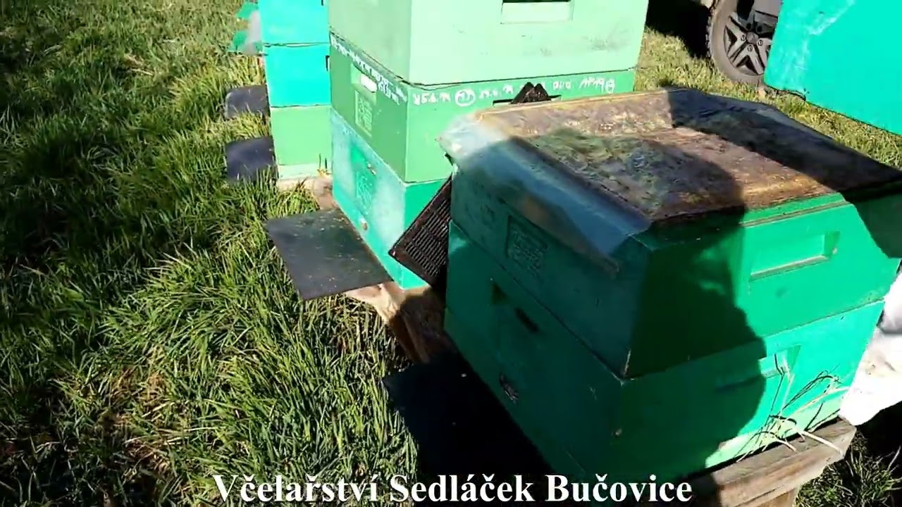 55/22 Nasazení medníků k opt. VČ 14.4.2022 a velikonoční přání