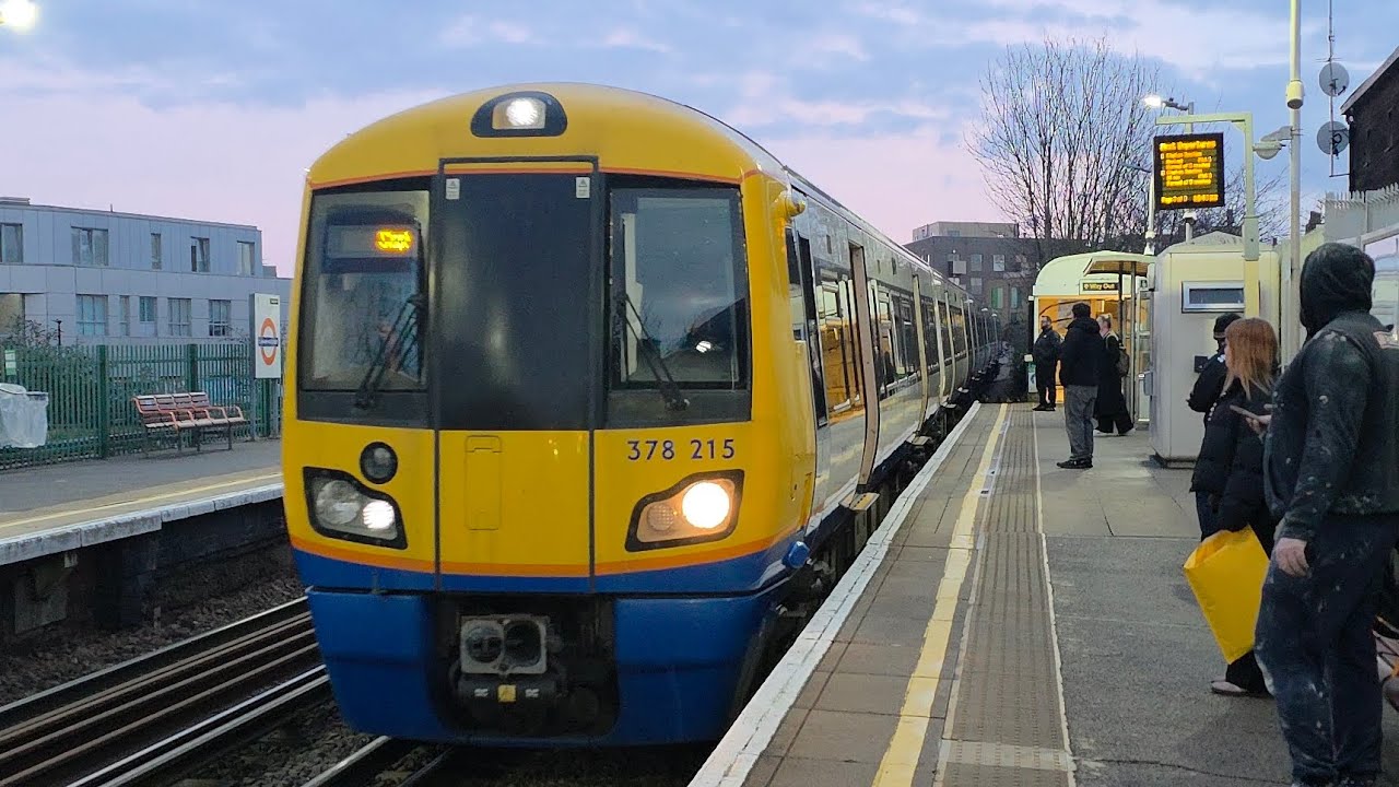 Journey On The Windrush Line Class 378215 From Clapham High Street To Clapham Junction