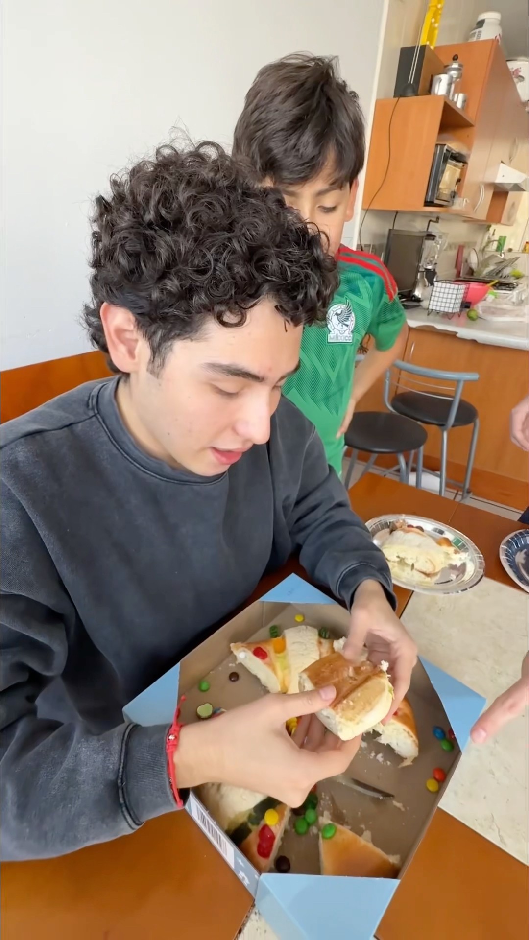 ROSCA CON MIS HERMANOS?| Leo Study