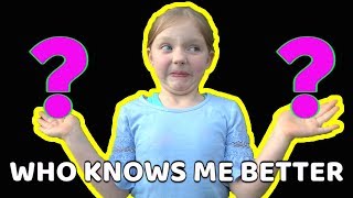 WHO KNOWS KAIA BETTTER! MOM vs. SISSY! FAMILY beach VLOG!  The TOYTASTIC Sisters.