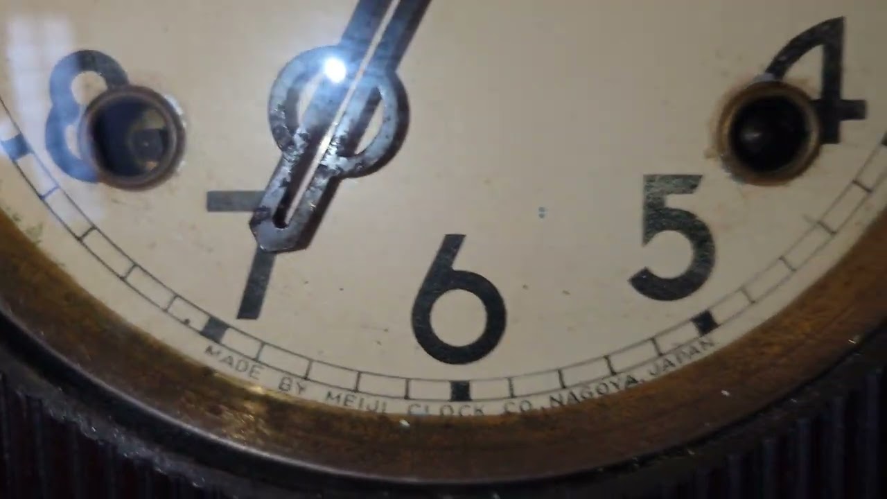 明治時計 宮型ゼンマイ振り子時計 - YouTube