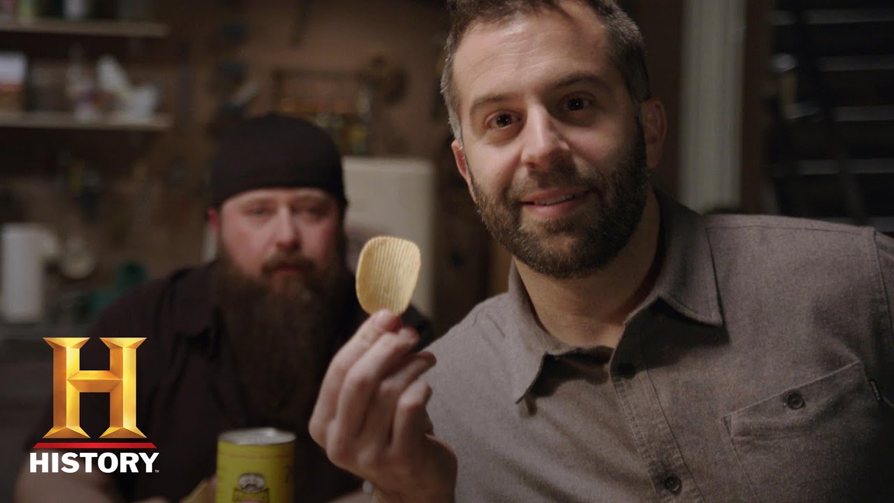 Eating History: OLD SMOKEY AND JOSH PUT 1970S PRINGLES TO THE TEST (Season 1) | History