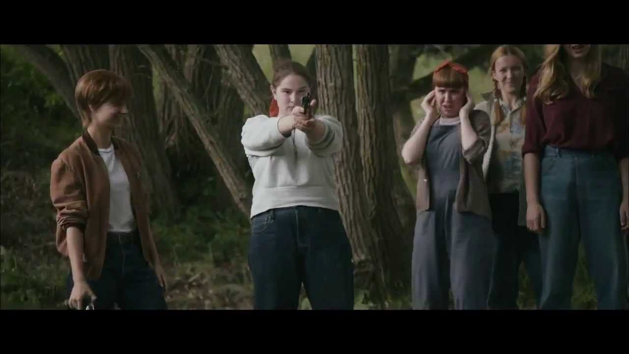 Foxfire - Trailer Italiano - YouTube