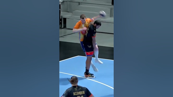 When your crush comes to watch your match 🫣 #handball #goals #ehfel