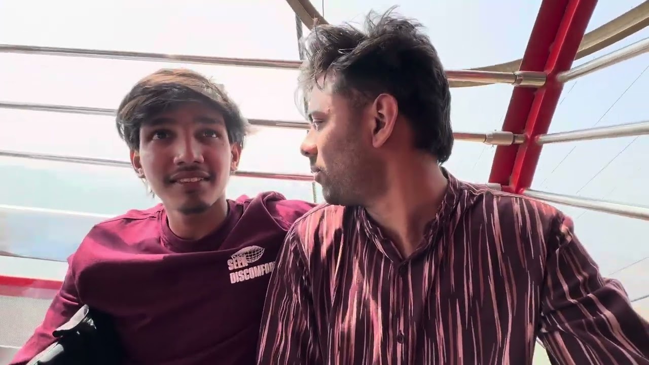 Aaj raigad laa jaaun  khup chaan vatala  maharaj kay hote aani kay aahet te fhkt raigad sagu shakt 🚩