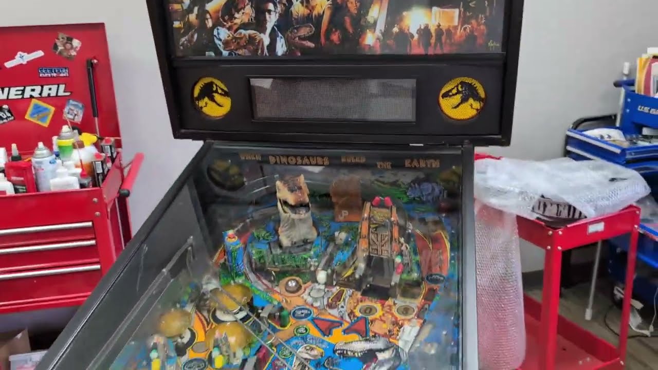 Repairing a DE Jurassic Park Pinball:  SEE THE MAGIC SMOKE...TWICE!