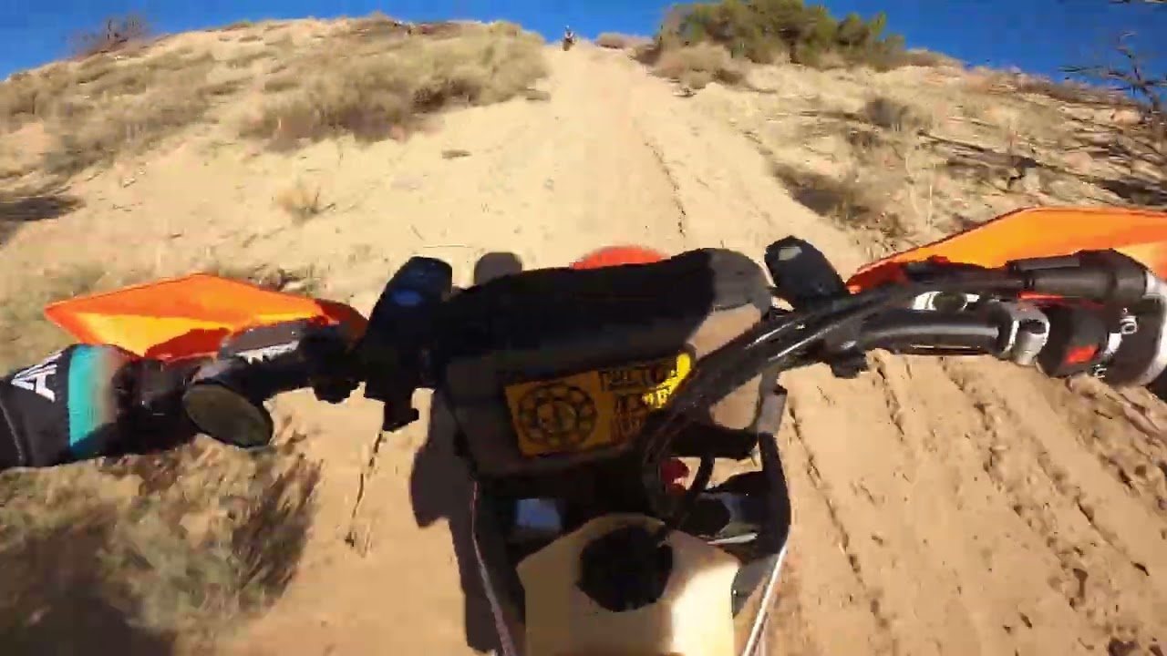 YZ450F and 300XC Rippin'! #twostroke #fourstroke #dirtbike #desertlife