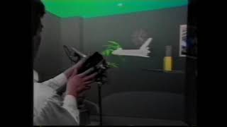 A Palmtop Display for Dextrous Manipulation with Haptic Sensation