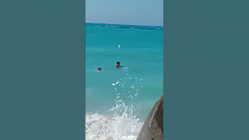 انقاذ طفل غريق في الساحل الشمالي 