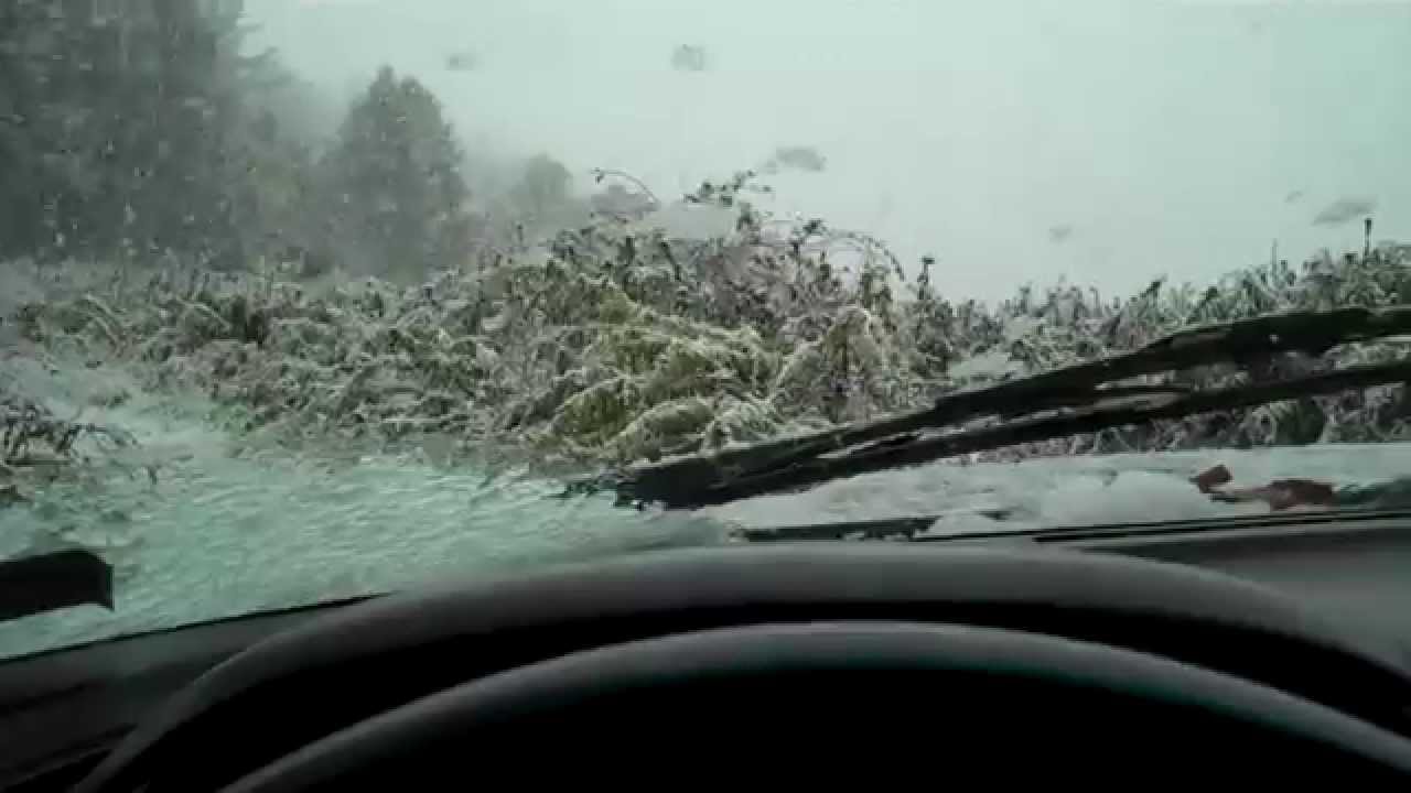 Subaru Legacy: Wiper operation when snowing Subaru Legacy: Wiper operation when snowing