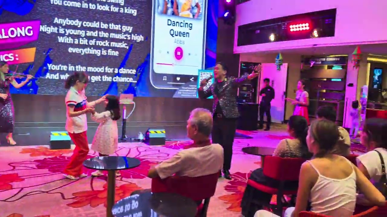 SING ALONG|Onboard|Activities|DreamCruise|Singapore|Holidays| 