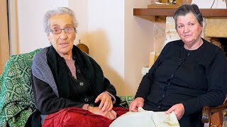 Οι γιαγιάδες που κρατούν ζωντανή την ορεινή Λευκάδα