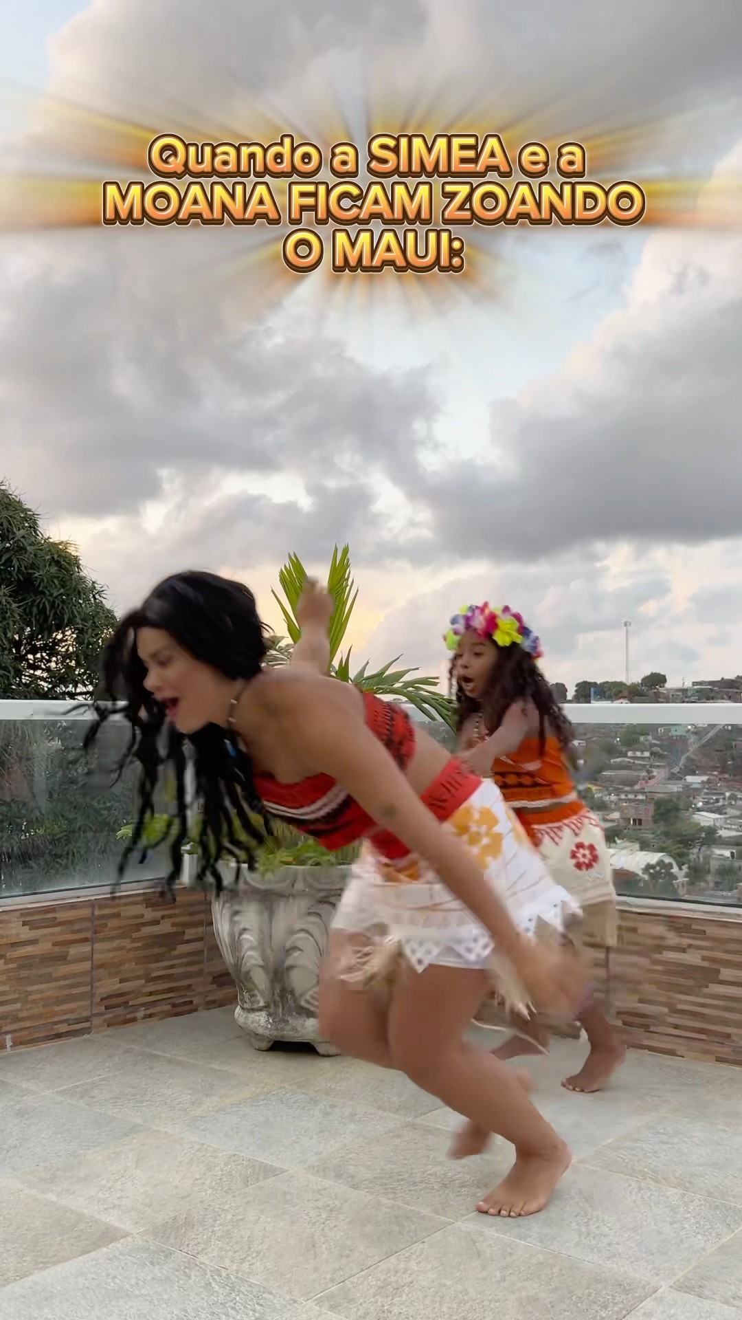Pq elas sempre fazem isso?​⁠@mayca.brasil #moana #maui #funnymemes #short #shorts