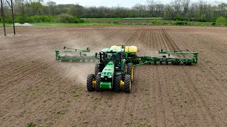 New Planter Tractor Dominates On First Day Of Corn Planting!