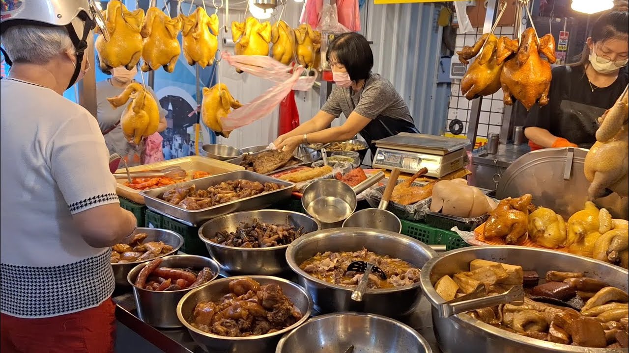 板橋黃石市場走走（新北）生炒魷魚•蘿蔔糕•閹雞肉全部包起來～