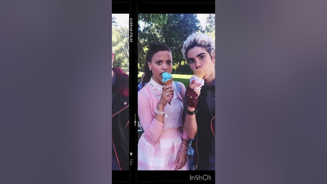 Cam and Sarah ❤️ #descendants #cameronboyce #sarahjeffery Cam and Sarah ❤️ #descendants #cameronboyce #sarahjeffery