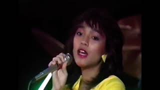 Download Lagu Ria Angelina - Elegi Rinduku (Official Music Video) | Pilihan Lagu Nostalgia Populer MP3