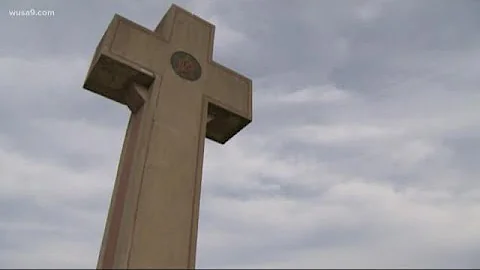 Supreme Court upholds cross on public land in Maryland