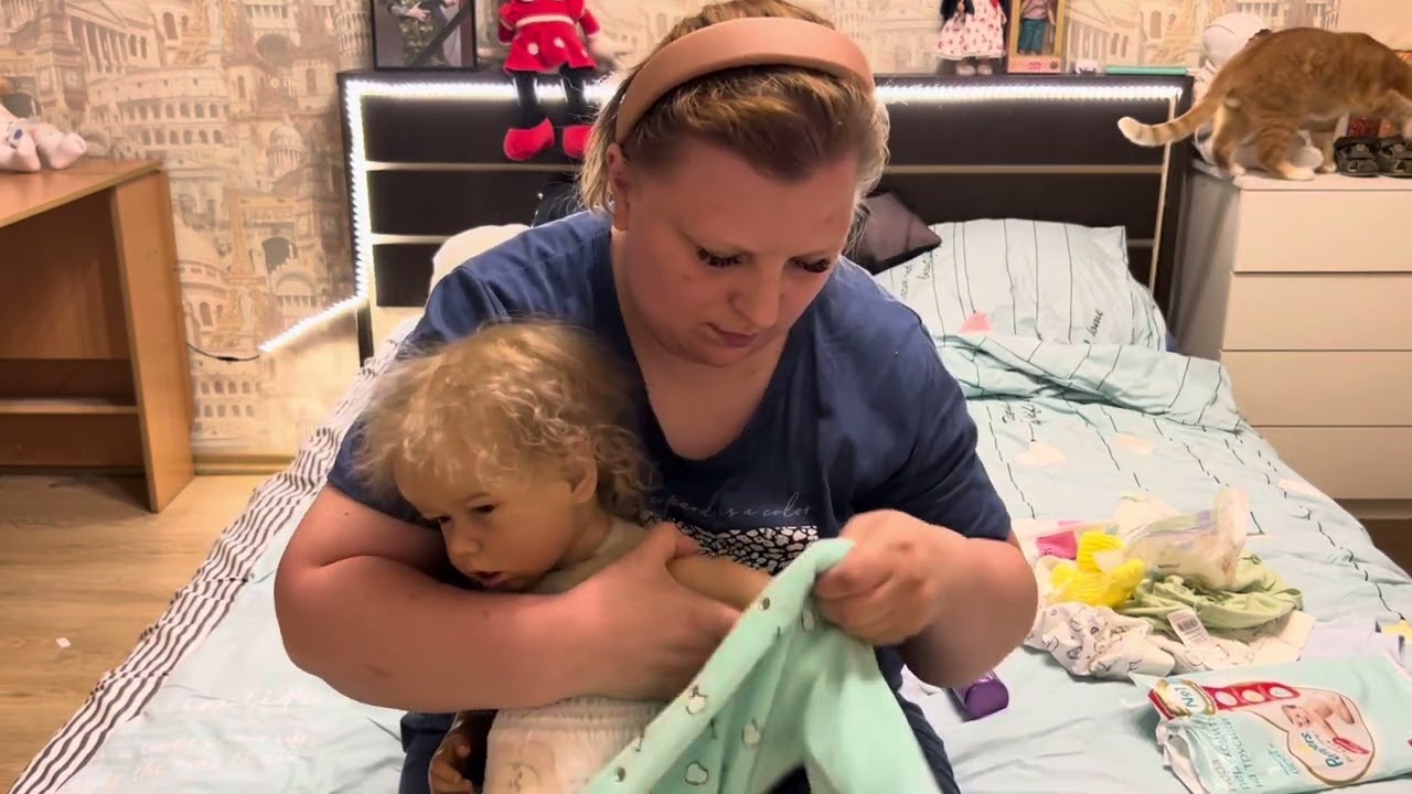 Укладываю спать малыша реборн Ярославчика