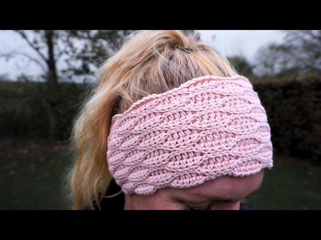 Easy WAVE Stitch Headband | Free Crochet Pattern - YouTube display picture 1
