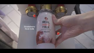 very very STRAWBERRY | Real Milk bottle | cafe vlog | zoe