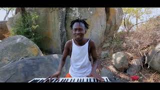 See how the magical fingers of saviour bée played seben in the jungle