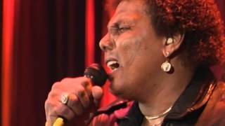 Aaron Neville - Amazing Grace, featuring Maria Muldaur - 11/26/1989 - Cow Palace (Official) chords