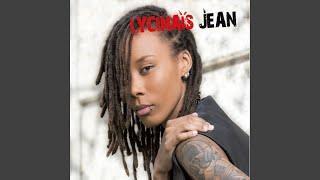 Video thumbnail of "Lycinaïs Jean - Avant tout"