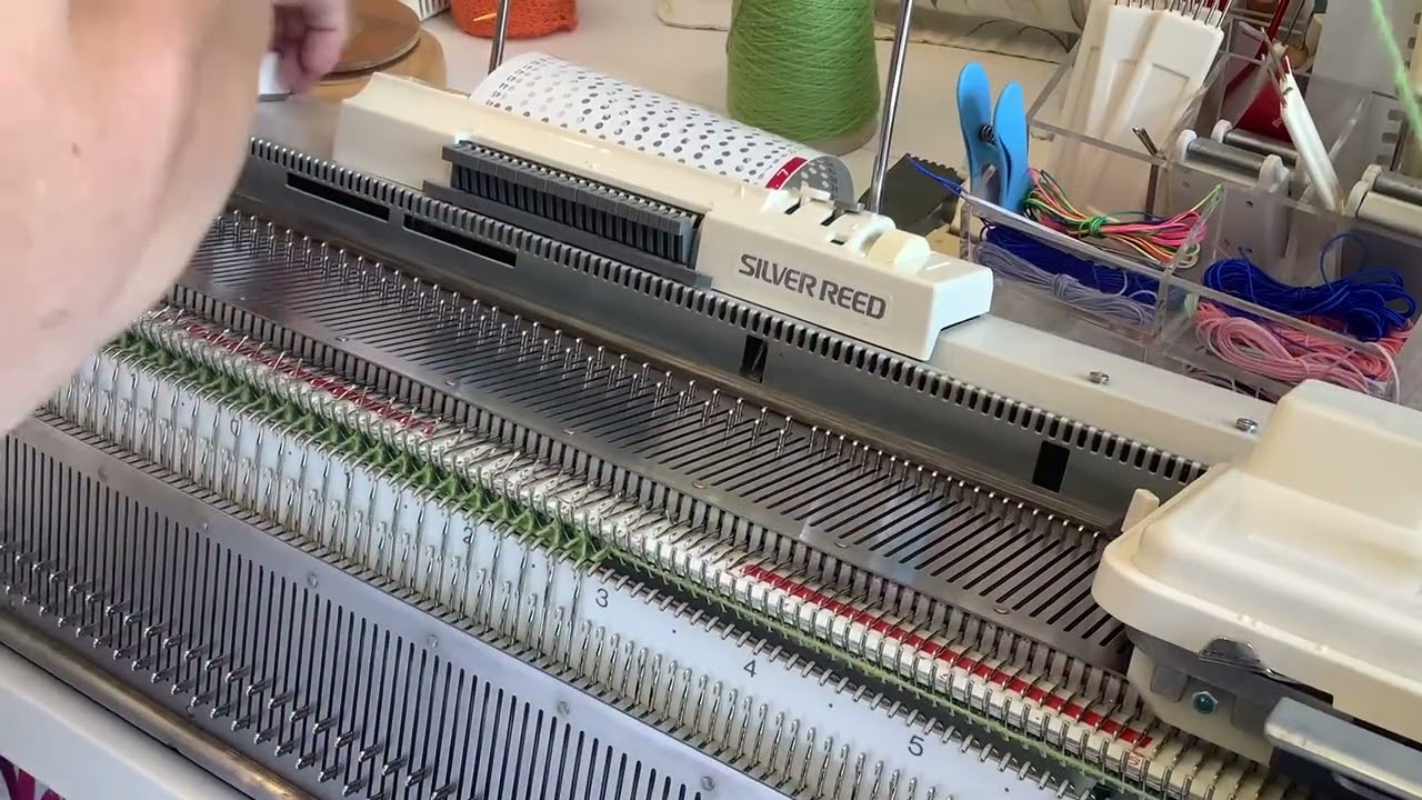 WAFFLE STITCH ON A SILVER REED MACHINE USING A PUNCHCARD