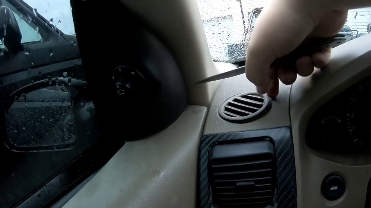 Changing out ford focus hvac vents YouTube