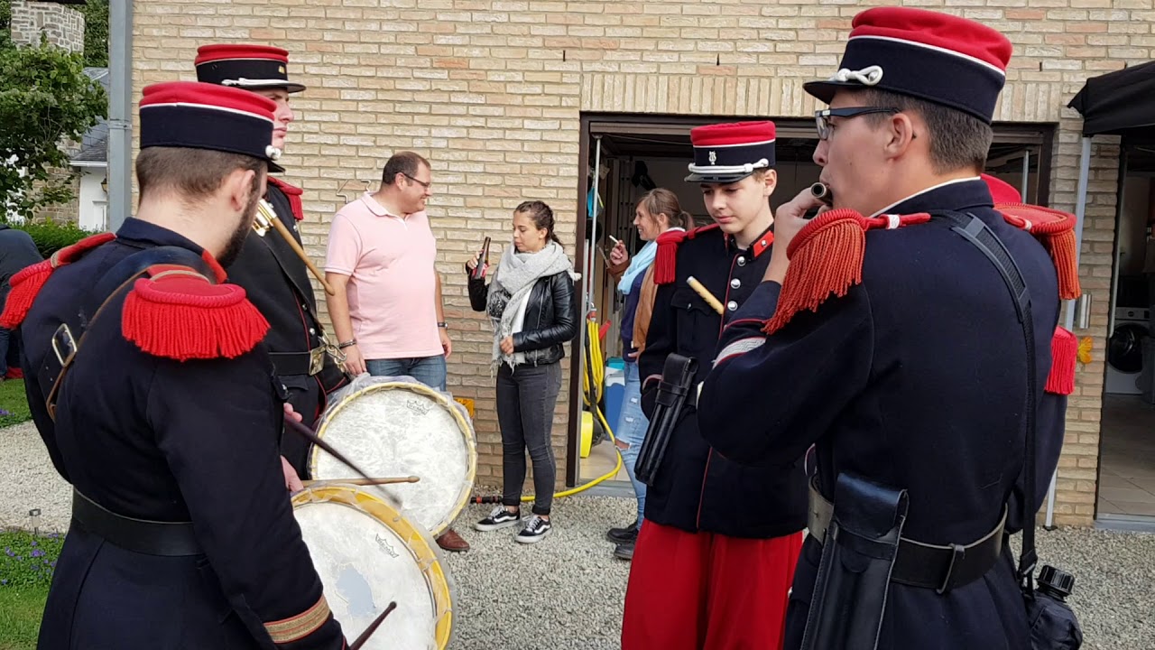 Jeune Marche Saint Pierre Gerpinnes centre 2019 7 Samedi Arguedenne par la batterie chez Vincent