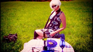 Guitarmy of One - Emma Bella Citronella - 