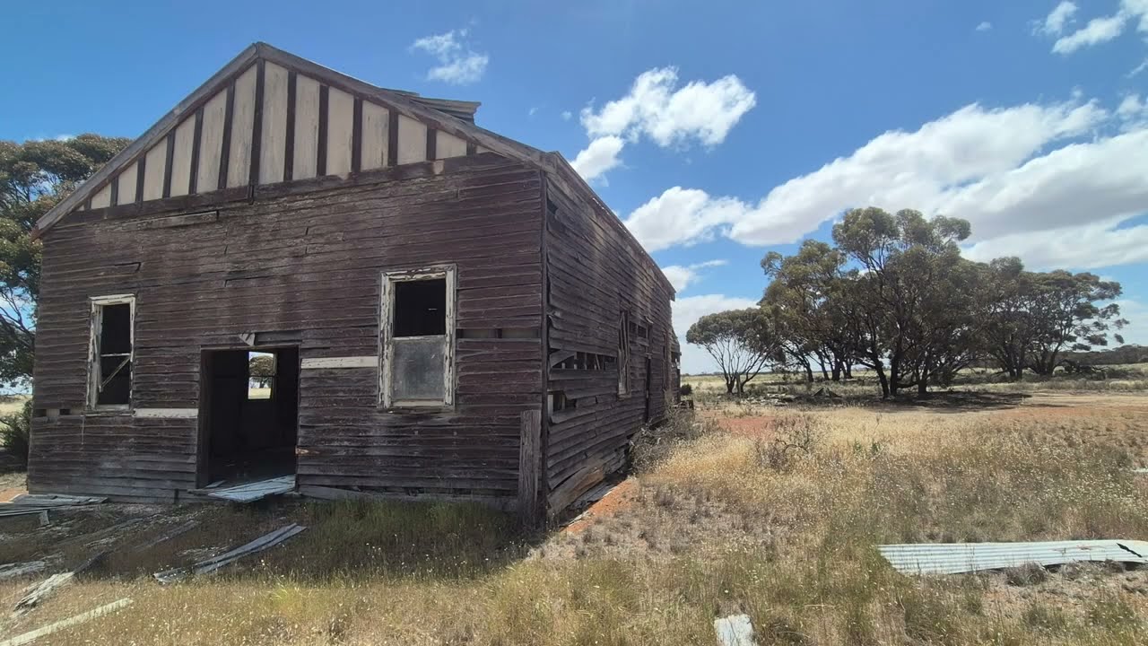Exploring WA Wheatbelt Back Roads | Abandoned Towns & Family History