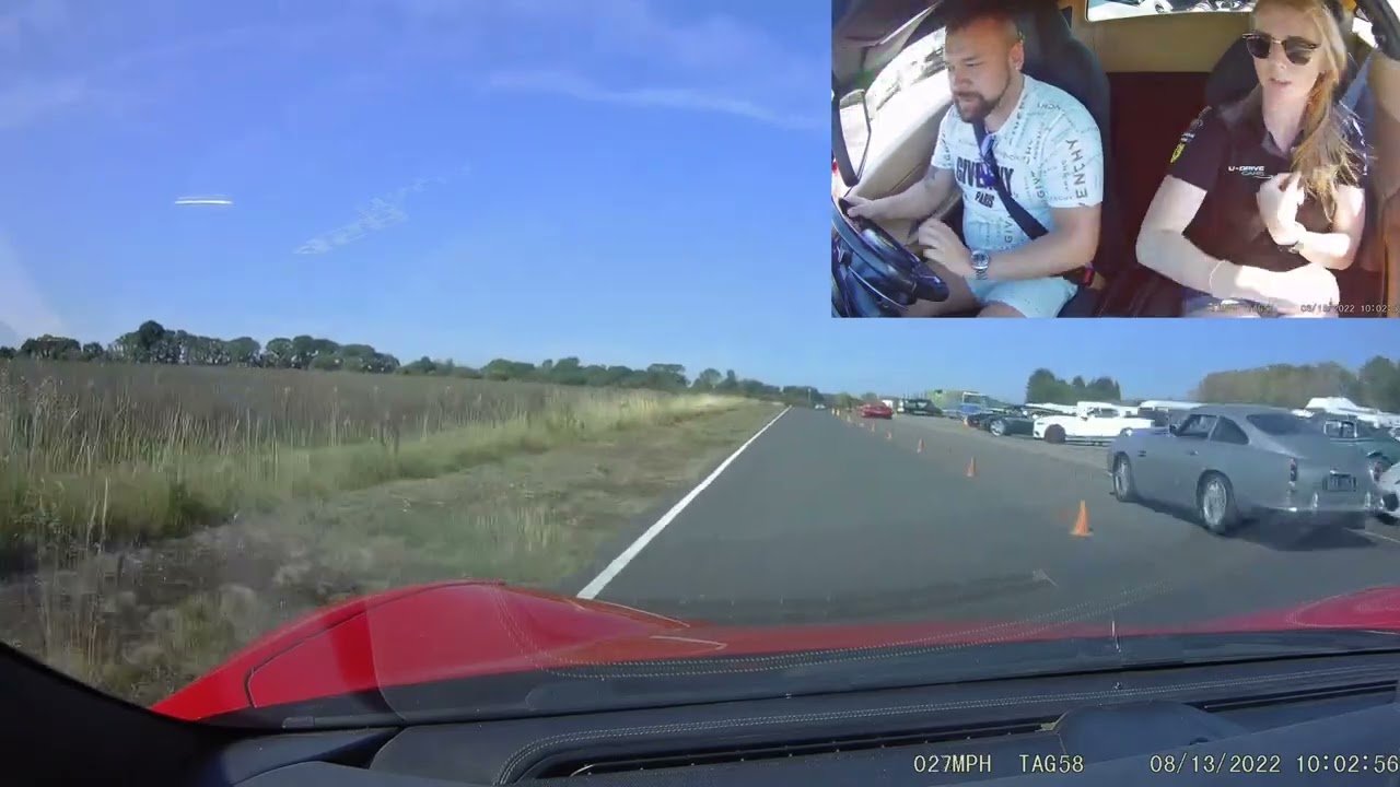 Ferrari 458 Tockwith — погоня героев за автомобилем.