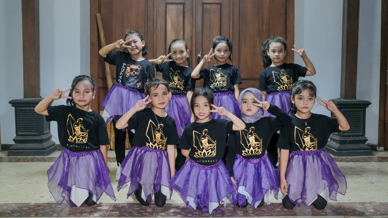 Guruku Tersayang, Tari kreasi anak Paud/TK/SD || Sanggar Bhumi Gayatri. #tariananaktk #tarianak