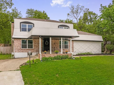 10015 Carrie Ln, Shawnee, KS home video tour