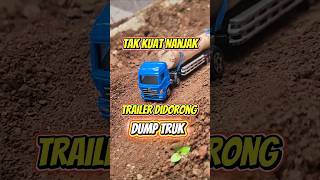 Tak Kuat Nanjak, Trailer Ini Didorong Dump Truck
