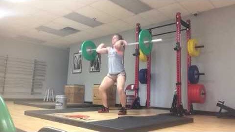 Power clean pause in catch