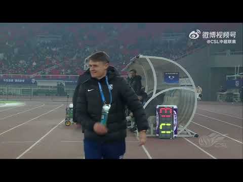 Wuhan Three Towns beat Zhejiang FC 2-0 to remain on top of CSLStanciuDavidson中超 武汉三镇2-0浙江斯坦丘戴维森 Wuhan Three Towns beat Zhejiang FC 2-0 to remain on top of CSLStanciuDavidson中超 武汉三镇2-0浙江斯坦丘戴维森 Thumbnail