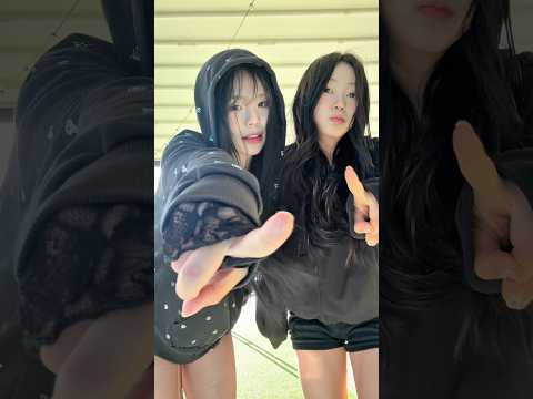 2026년 말띠와 원숭이띠 🐴🐵 #happynewyear #2026 #새해복많이받으세요 #fyp #dance #dancechallenge #kpop #댄스팀 #원스 #공연문의