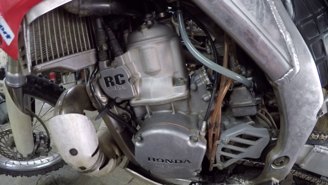 2004 Honda Cr 250 walkaround, details, and start up - YouTube