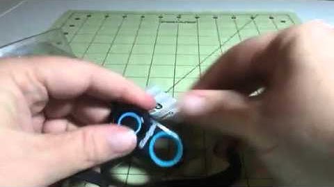 Gadgin Bluetooth Remote Control Camera Shutter